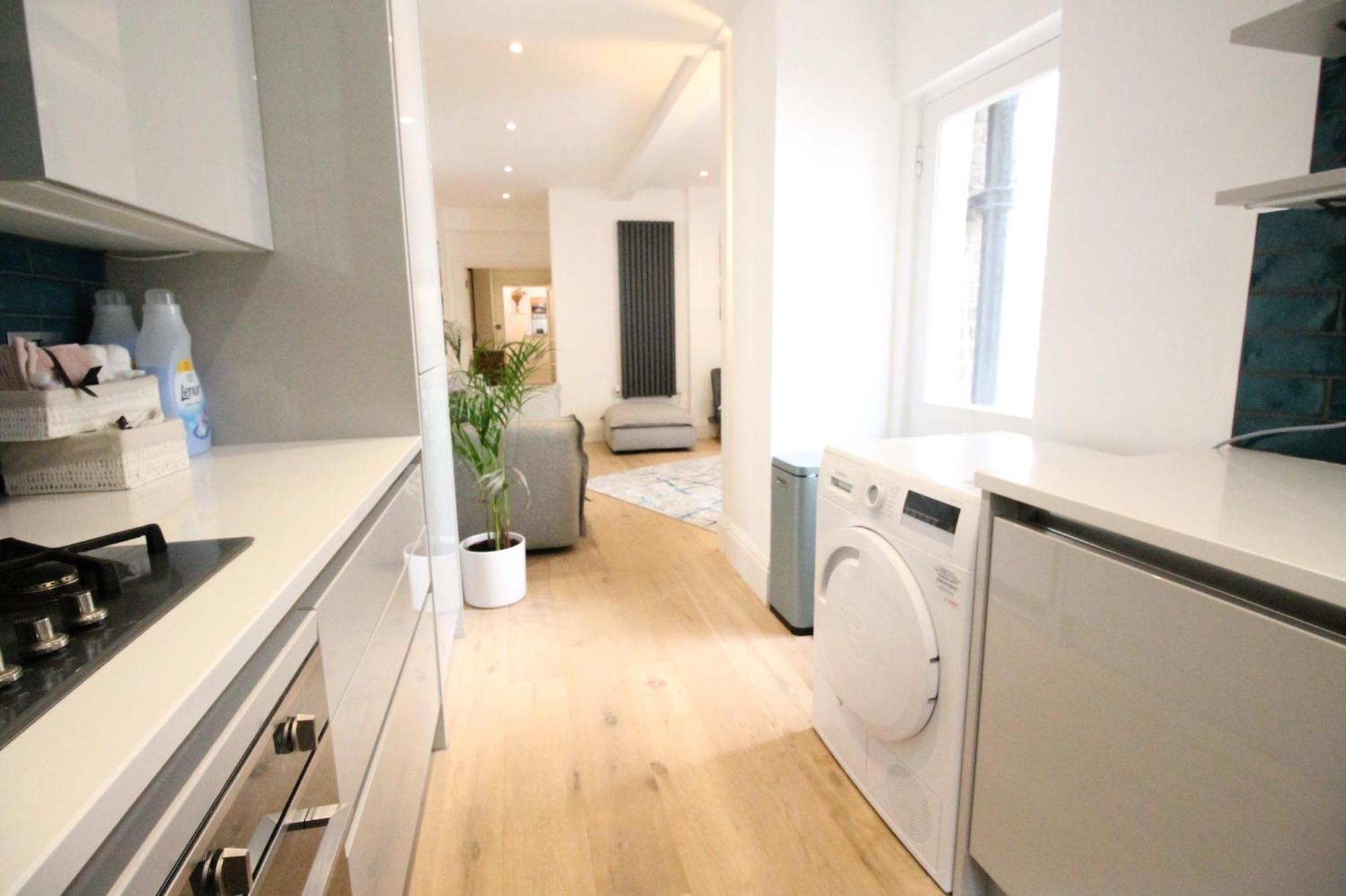 Trendy 2Bedroom And 2 Bathroom Flat, Quiet Nottinghill Street London Eksteriør billede